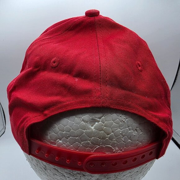 "Hot Chicks Waffles & Co Adults Red Embroidered Snapback Hat Adjustable Casual - Picture 3 of 9